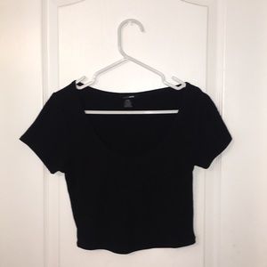 black ribbed crop tshirt